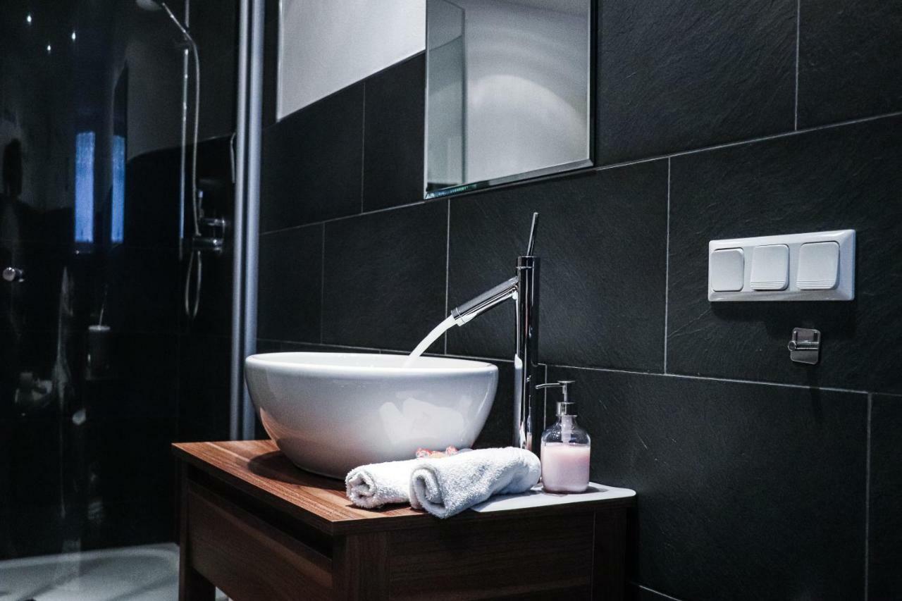 Ferienwohnung"Am Geisse Felsje" Kirkel Ngoại thất bức ảnh